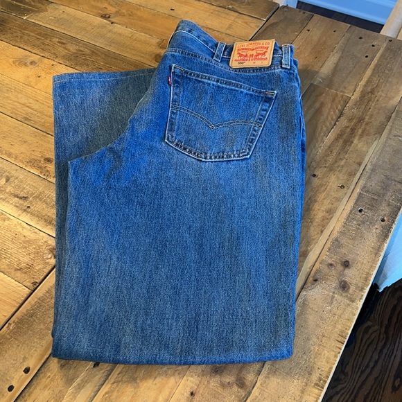 Levi's 550 Men's Jeans Relaxed Fit Size 40Wx38L - Picture 2 of 10